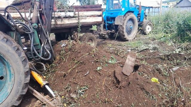 Вывозим мусор с нового участка на свалку смотреть онлайн