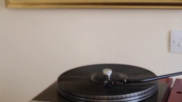 Canon 700D Rebel, Manfrotto, Garrard 401, Tube amp, Tannoy Speakers смотреть онлайн