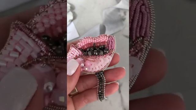 Брошь МАК ручной работы от дизайнера украшений mrs.Gurina