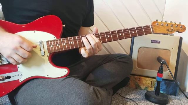 Checking out a Fender Champion 600 смотреть онлайн
