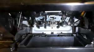 кассетная дека Pioneer ct-s550s чистка прижимного ролика и тонвала.