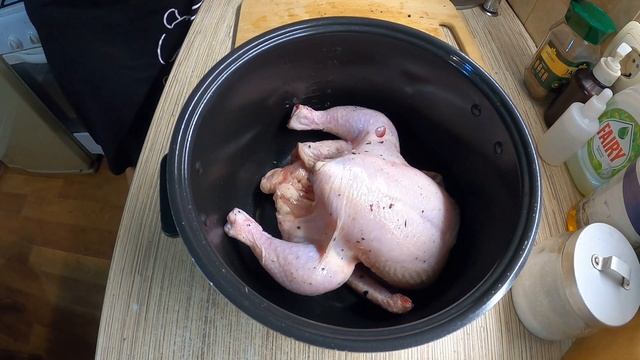 Очень вкусная курица в мультиварке !