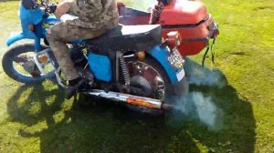 зачем задняя передача?))иж юпитер едет назад)))