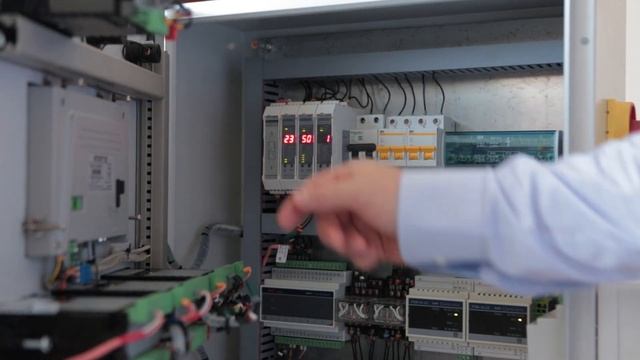 Видео 1.Особенности модульной распределенной архитектуры.Видеографический регистратор Интеграф-110 смотреть онлайн