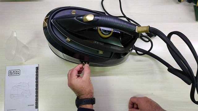 BLACK+DECKER BXSS2400E Ferro da Stiro con Caldaia, Ferro da stiro non all'altezza del marchio смотреть онлайн