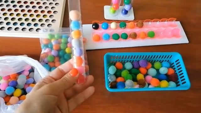 ИГРЫ СВОИМИ РУКАМИ.ПЕРЕДЕЛКАИГРА ИЗ ЗАСОХШИХ ФЛОМАСТЕРОВ, МЫЛЬНЫХ ПУЗЫРЕЙ, ЛАСТИКОВ,ИГ.ПРИЩЕПКАМИ. смотреть онлайн