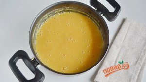 Гороховые блины с луком