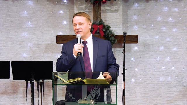 Воскресное служение - "Иисус не стыдится тебя" - Илья Банцеев, 09.01.18 смотреть онлайн