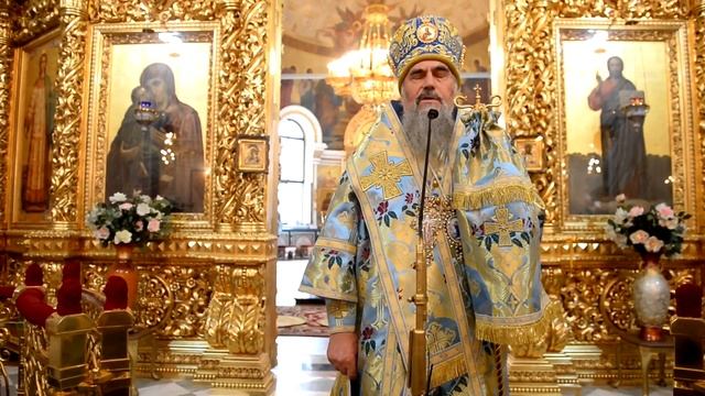 Архиереи МИТРОПОЛИИ возглавили Престольный праздник Рождество-Богородицкого собора г.Уфы смотреть онлайн