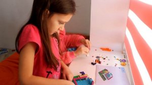 Новогодние подарки.Анастасийка собирает LEGO FRIENDS домик