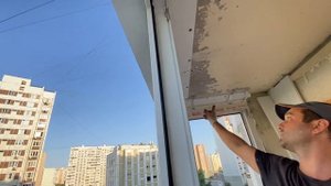 Остекление балкона в П-3 окнами ПВХ, отделка под ключ. Тумба на балконе.