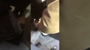 Замена фильтра топливного насоса POLO седан Видео 1