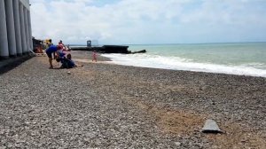 2017 Крым пгт Николаевка - Обзор пляжа (часть 1)