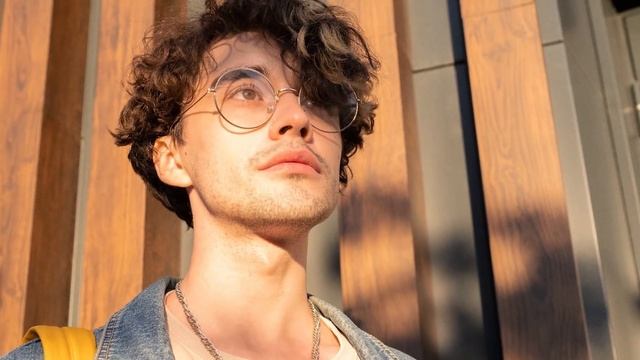 Организовал побег доктору, и спрятал его у себя, а что произошло потом… смотреть онлайн