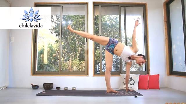 Йога ИНТЕНСИВ 35 мин _Уровень С_ динамическая практика _ Йога chilelavida смотреть онлайн