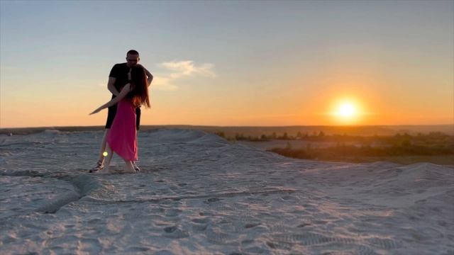 Красивый танец под песню Korotkoff, Артём Пивоваров - Кислород смотреть онлайн