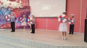 Танец,, На палубе матросы "