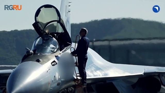 Российские авиастроители передали МО РФ серийные истребители Су-57