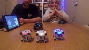 PLAYING GAMES WITH COZMO - AI ROBOT TOY UK REVIEW