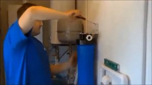 Установка системы очистки воды от железа в коттедже