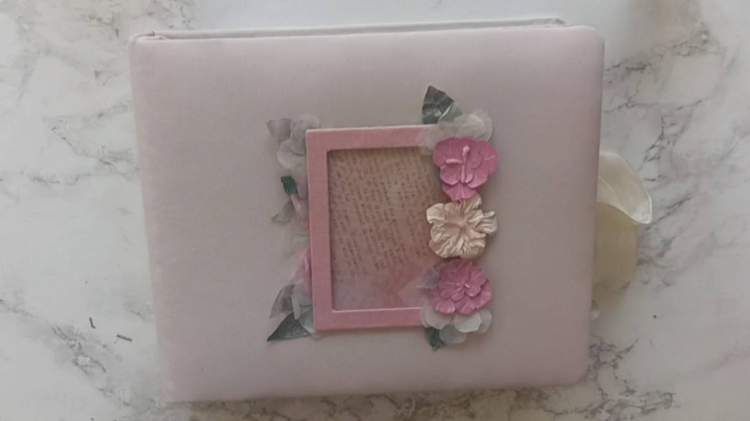 Скрапальбом с pop-up элементами в нежно-розовой гамме смотреть онлайн