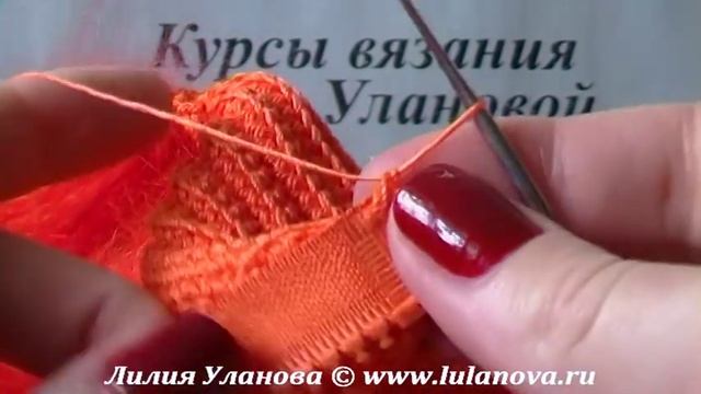 Как ввязать молнию в куртку - how to crochet in a zipper смотреть онлайн