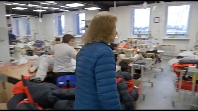 Как выбрать правильный пуховик? Сюжет Первого канала смотреть онлайн