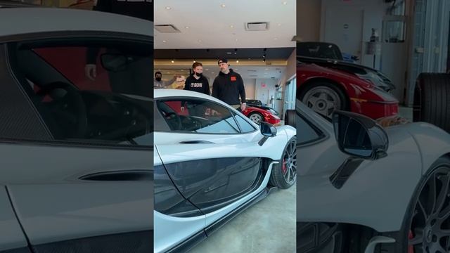 Raymond disrespects Dave's Lambo... Mia's Ferrari reaction is PRICELESS! смотреть онлайн