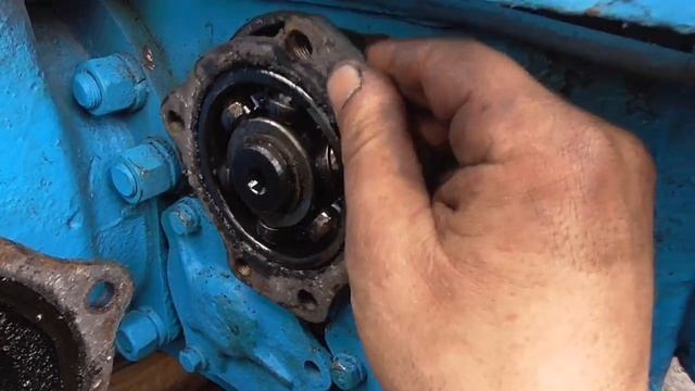 Разбираем Коробку Трактора Т - 40 АМ ! Ремонт Реверса ! смотреть онлайн