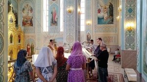 Тропарь Креста гл. 1-й (греч. распев в изл. Мормыля), кондак гл. 4-й (напев Киево-Печерской Лавры).