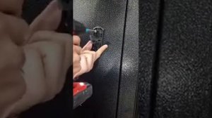 Не работает верхний ключ входной двери
