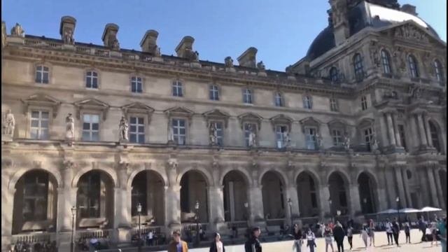 Лувр. Париж, Франция.  Путешествие по Франции. Louvre, Paris, France