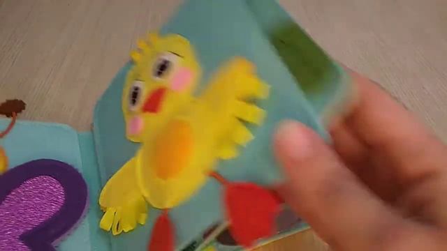 Книга из фетра "Первая безопасная книга для малышей" смотреть онлайн