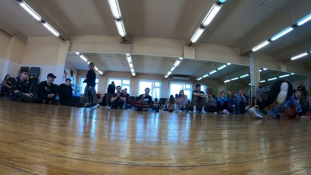 Crazy Sunday Jam | 4years | Механизм vs Скинни смотреть онлайн