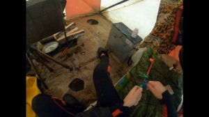 ЛОВЛЯ ЛЕЩА В ПАЛАТКЕ. Рыбалка на ЧЕРТИК. Зимняя рыбалка на Леща.