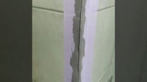 Скрытый люк,наружный угол,эпоксидная затирка.