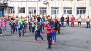 Флешмоб Мир удивительный мы сохраним