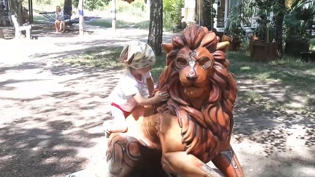 Learn Names of Animals in the ZOO by Nadine show For Children.Познавательное видео учим животных смотреть онлайн