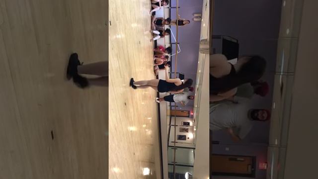 1/31 “No Diggity” Tap Solo смотреть онлайн