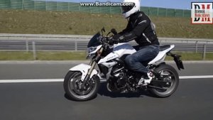 SUZUKI GSR750