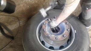 DAF 105 замена блок-подшипника передней ступицы