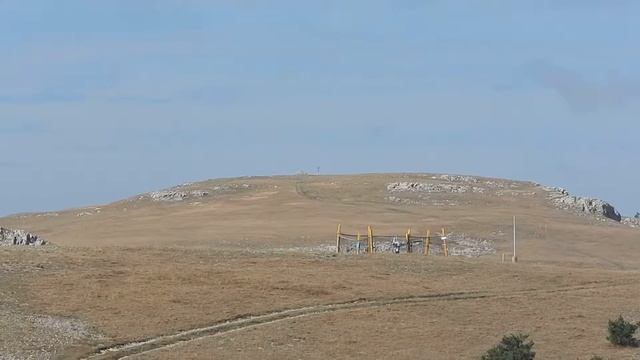 Вид на Аю-Даг и беседку ветров