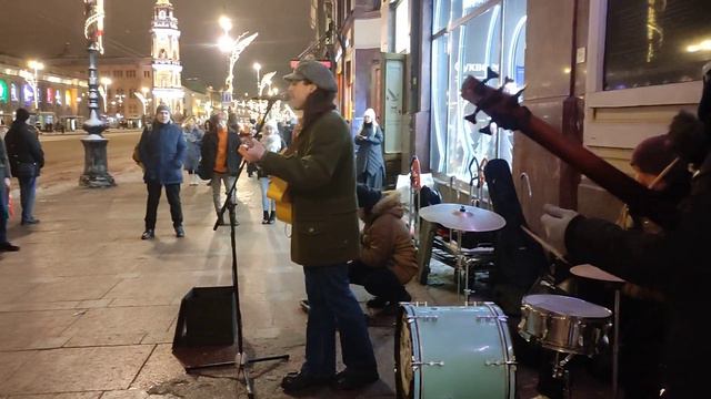 Музыканты на Невском, группа Шумные соседи... смотреть онлайн
