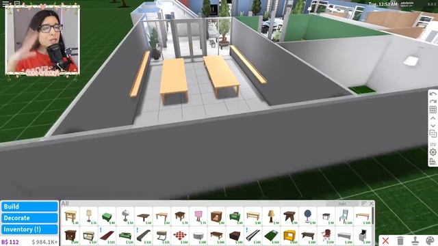 I MADE AN APPLE STORE IN MY MALL ON BLOXBURG! (Roblox) смотреть онлайн