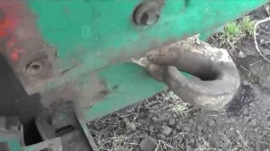 Ремонт в поле: натяжка ремня помпы трактора Т-150К с ЯМЗ-236.