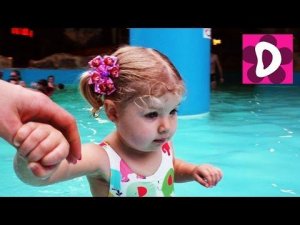 ✿ Идём в АКВАПАРК Катаемся на Горках и Плаваем в Бассейнах Have fun in the water park