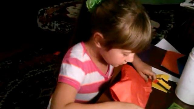 София .Делаем поделку на день рождения! смотреть онлайн