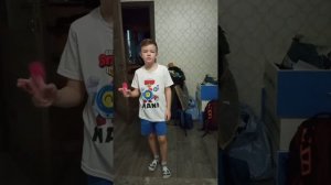 родители уехали на дачу