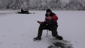 ВЫГНАЛ БУРАН И ОТПРАВИЛСЯ НА РЫБАЛКУ! КАРЕЛИЯ,ПЕРВЫЙ ЛЕД 2022! ЕЗДА НА БУРАНЕ ПО ЛЕСУ!