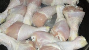 Жареные куриные ножки с чесноком